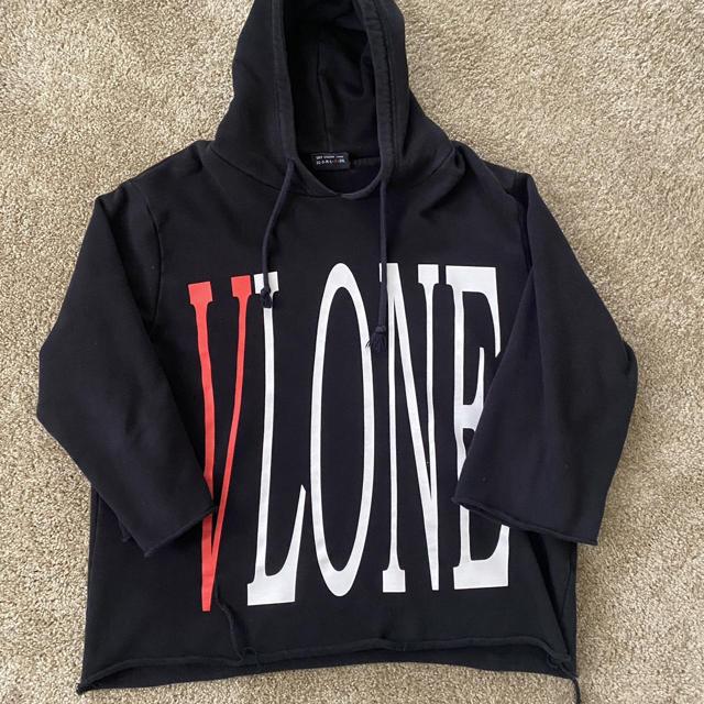 Instructions to Style a VLONE Hoodie for Greatest Road Cred